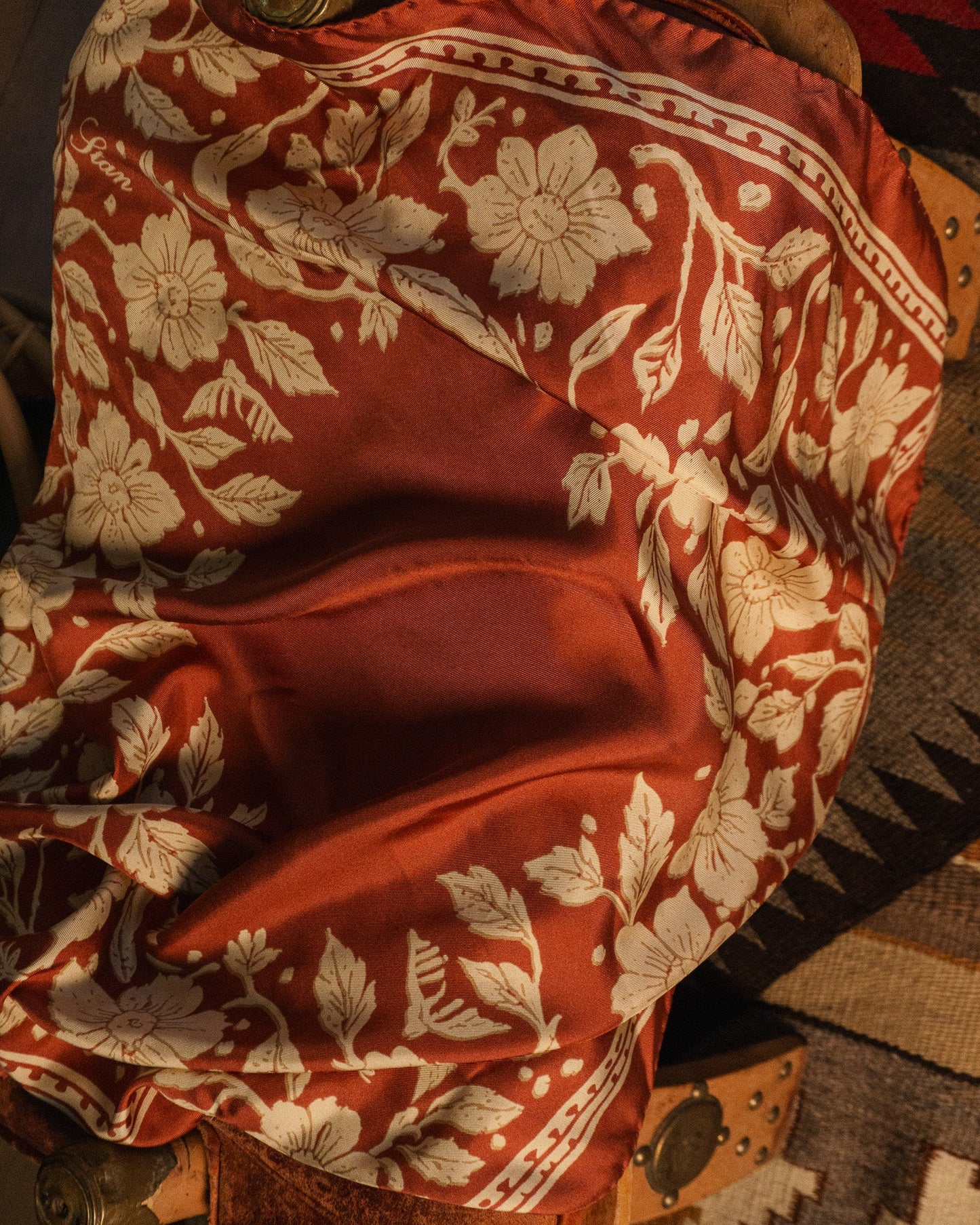 The Silk Scarf (Red)