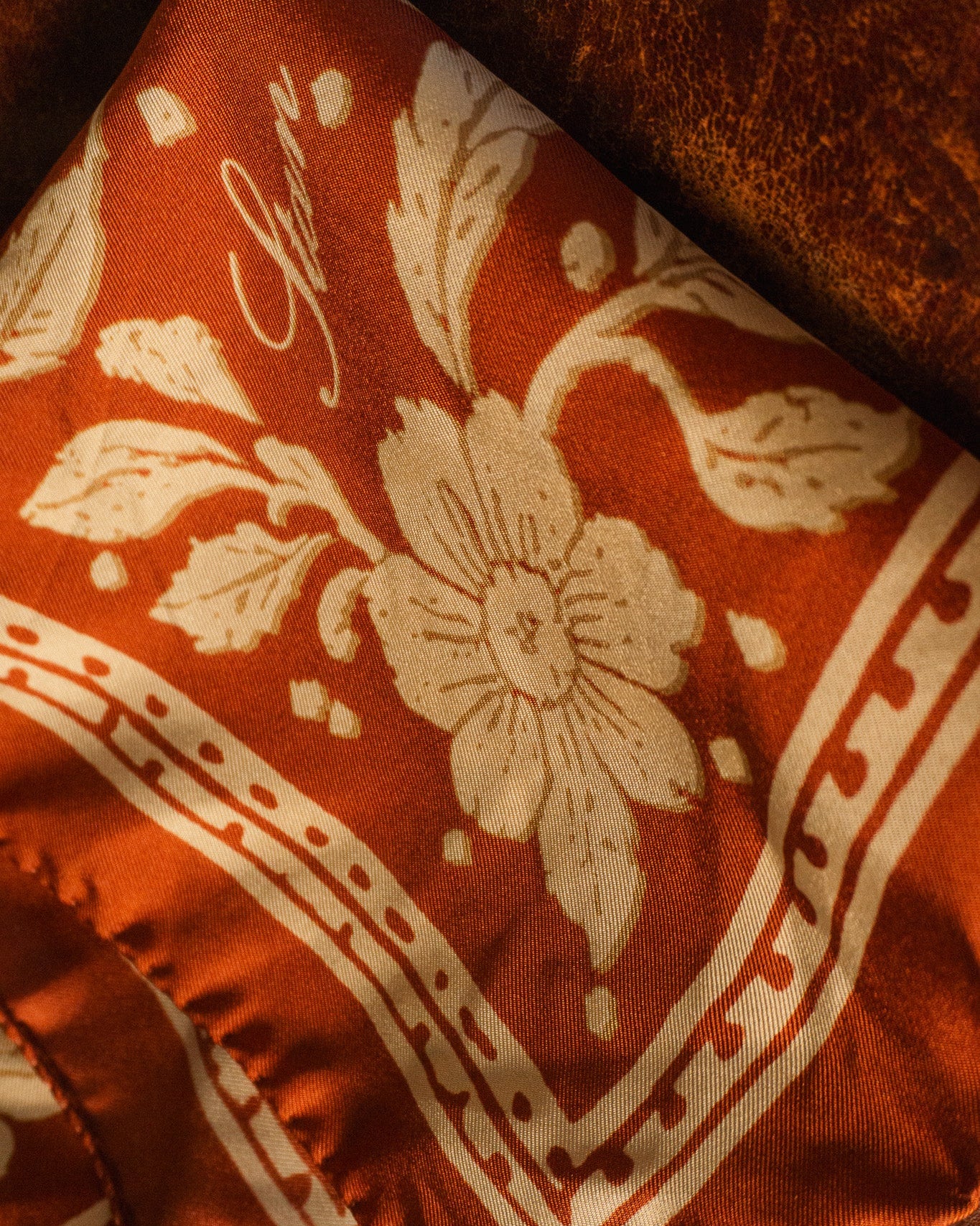 The Silk Scarf (Red)