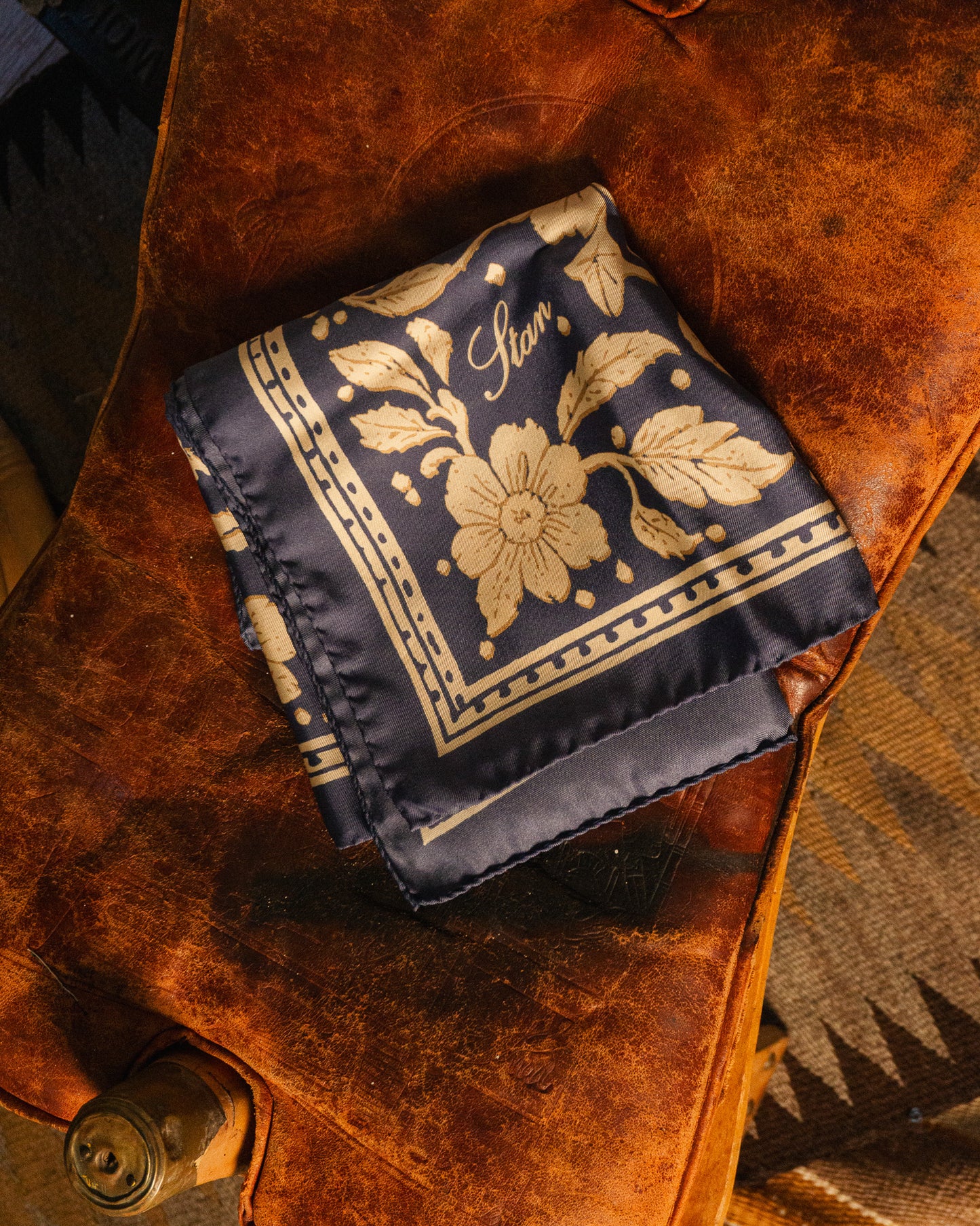 The Silk Scarf (Navy)