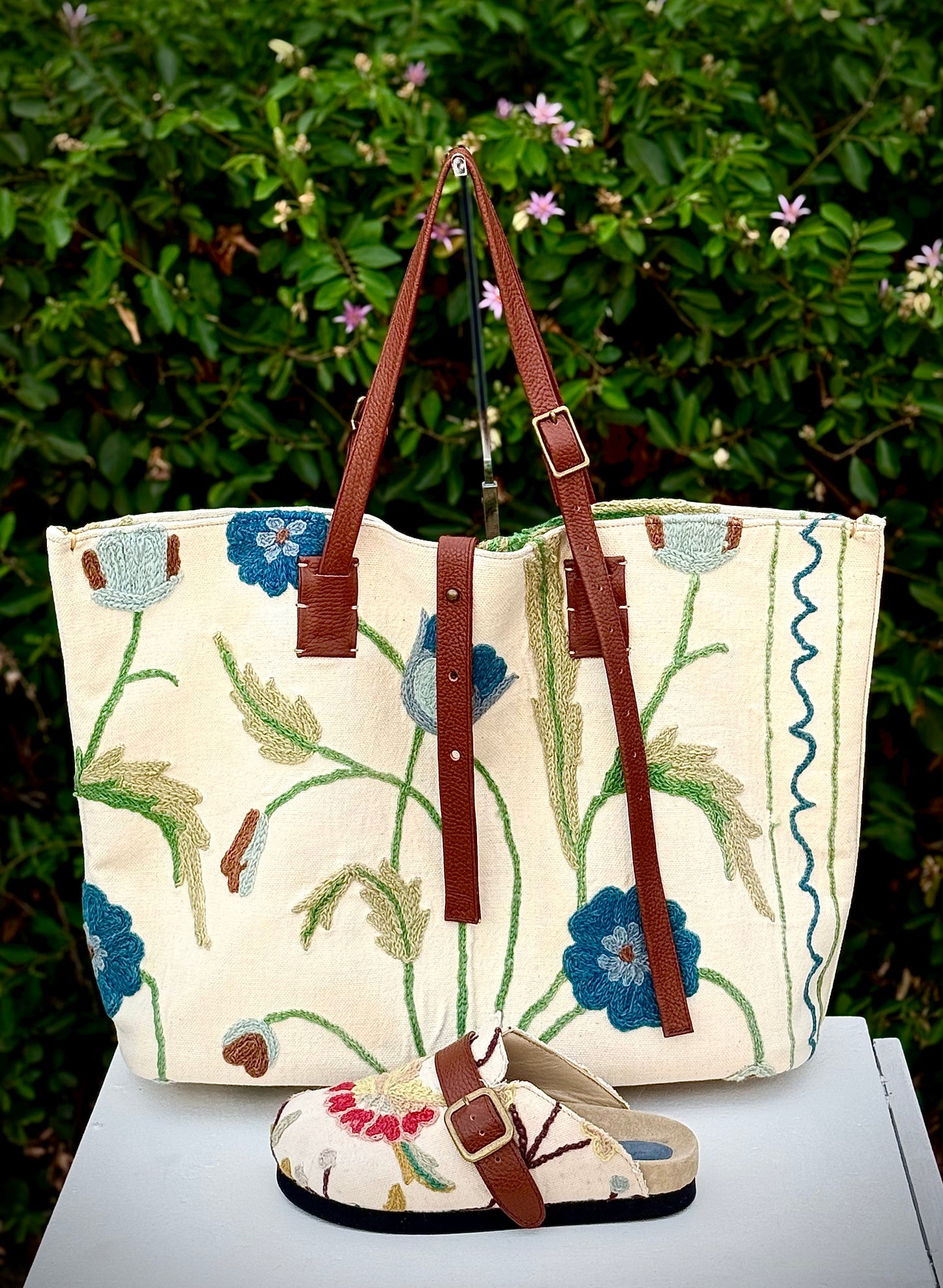 East West Tote
